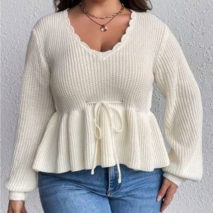 White scallop trim lantern sleeve sweater